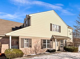 300 Crystal Ridge Dr #300, Crystal Lake, IL 60012