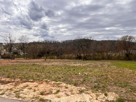 5th image of 5915 Shady Meadow Dr