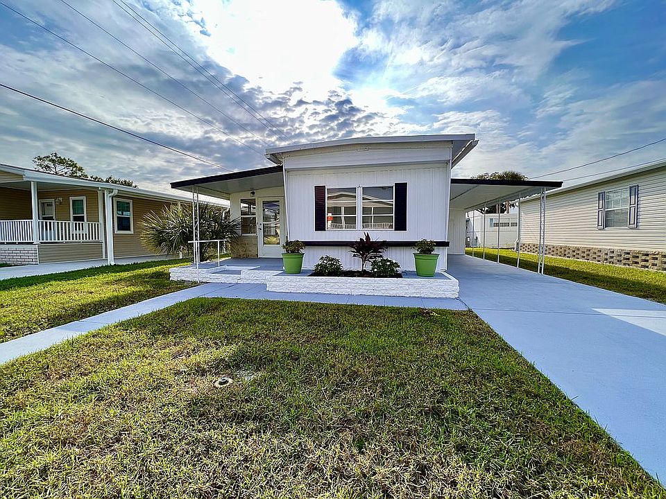 1st image of 1269 Carriage Dr