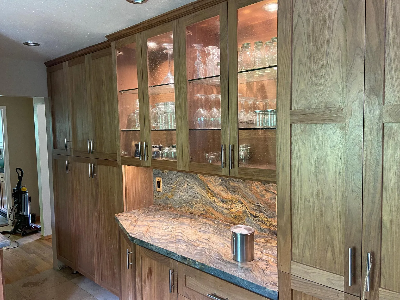 2 bed, 1097 sqft, $3,000 — Photo 1