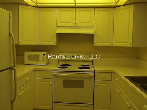 4th image of 26711 Little John Ct APT 45