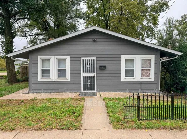 145 E Farmer St, Independence, MO 64050