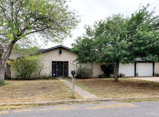 1702 Point West Dr, Edinburg, TX 78539