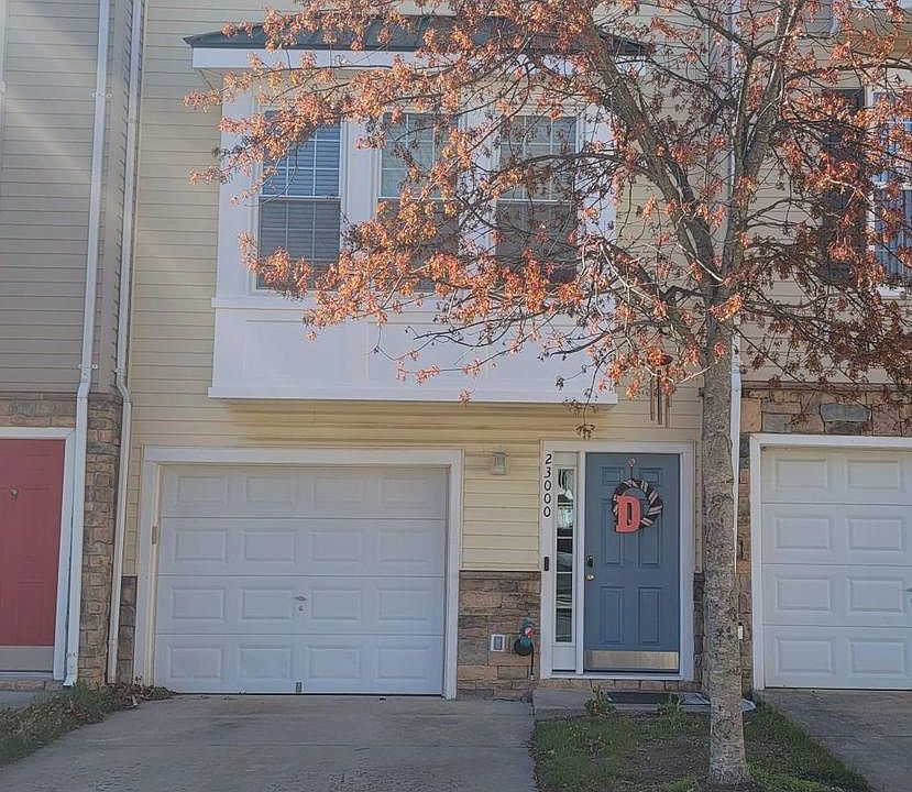 1st image of 23000 Fontwell Sq