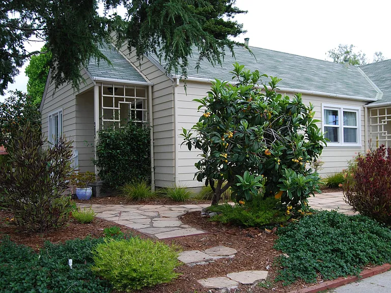 302 Morrissey Blvd — Photo 3