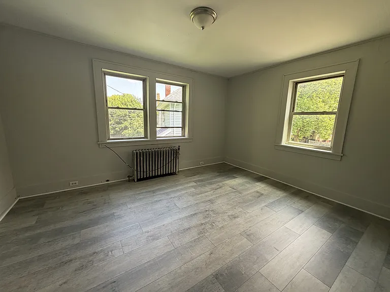 884 Bay St #8 — Photo 7