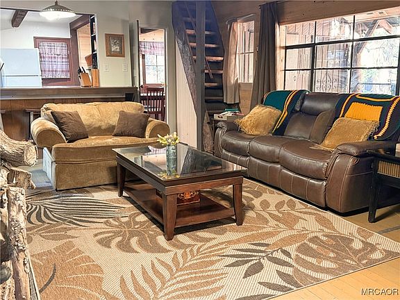 3rd image of 12 Barton Flats Rd