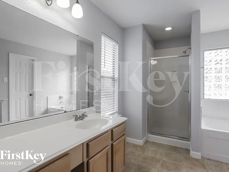 11210 Flying Geese Ln — Photo 13
