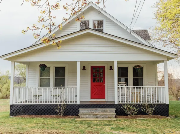 422 County Route 9, Ghent, NY 12075