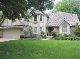 1915 E Vincent Dr, Springfield, MO 65804