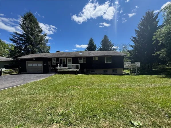28 Hillcrest Dr, Alfred, NY 14802