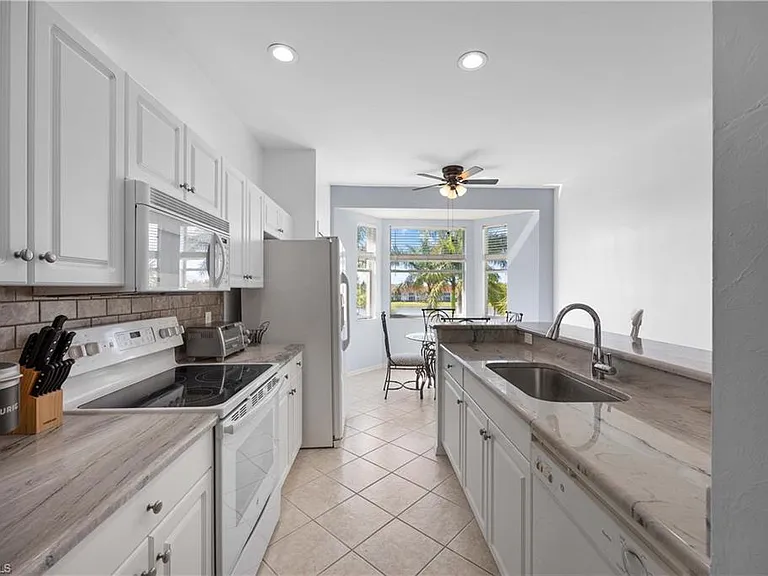 2710 Cypress Trace Cir #3031 — Photo 11