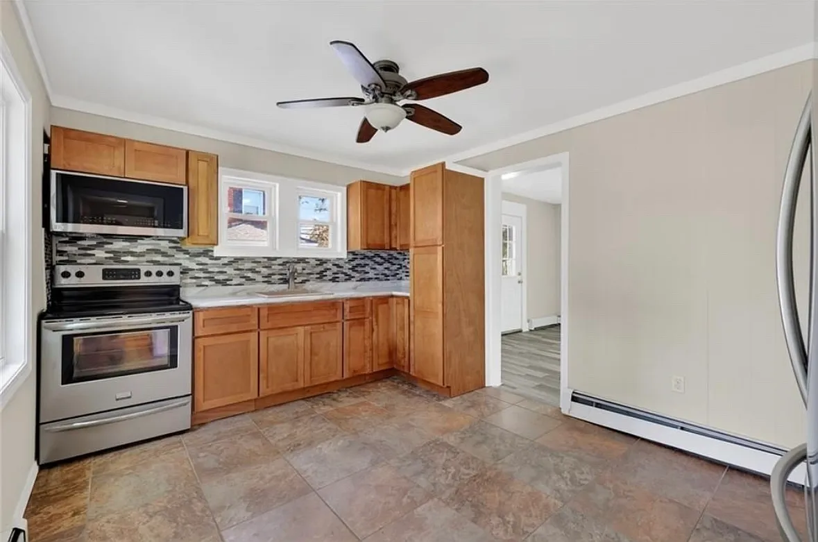 2 bed, 1.5 bath, 1000 sqft, $2,200 — Photo 4