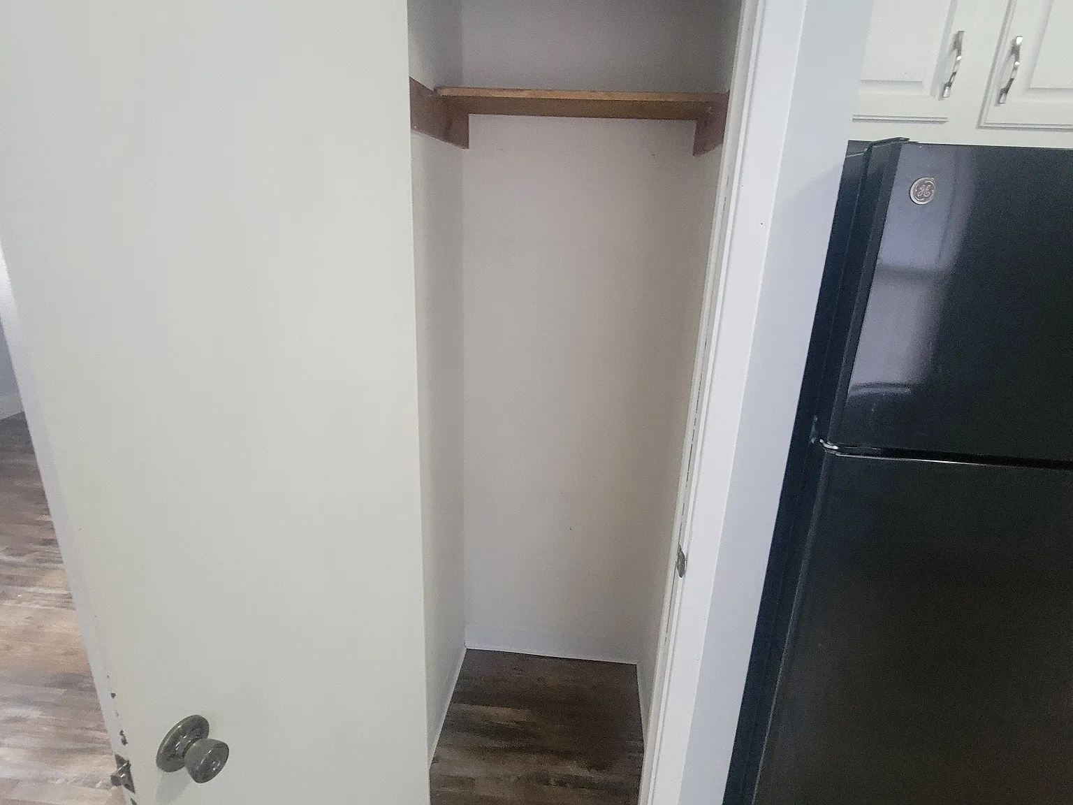 2 bed, 750 sqft, $1,300 — Photo 3