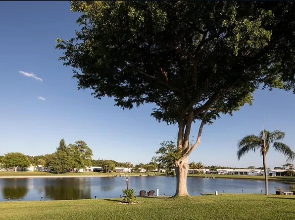 1915 SW 17th St, Boynton Beach, FL 33426