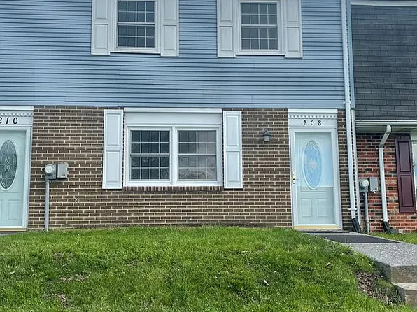208 Ash Hollow Dr, Winchester, VA 22602