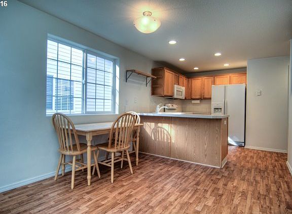 5th image of 17304 SE 16th St