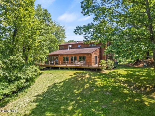253 New Road, Nassau, NY 12123