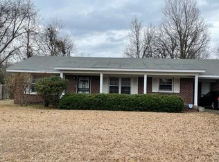 244 Teresa Dr, Greenville, MS 38701