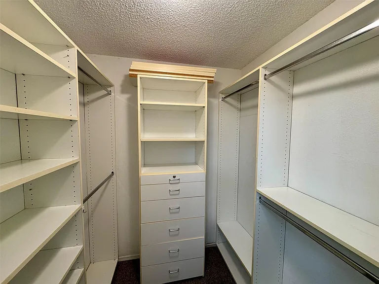 979 Mauve Dr — Photo 8