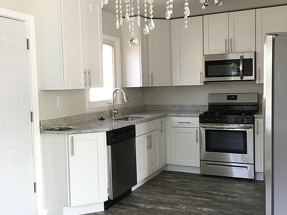 5th image of 5006 Lexington Ave
