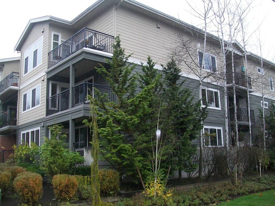 1st image of 7912 170th Ave NE Unit 106