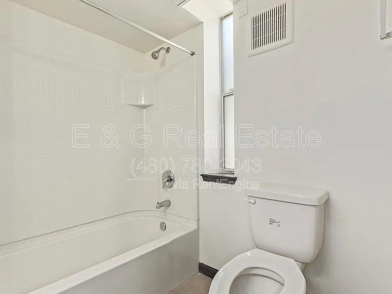 129 N 11th Ave #1B — Photo 13