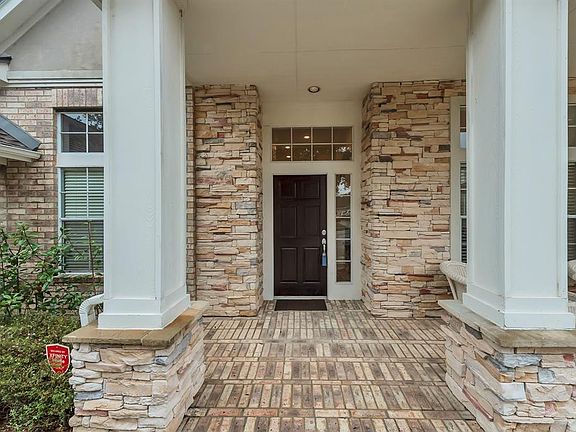 4th image of 1622 Crescent Oak Dr