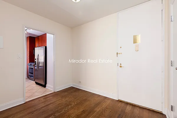 Rented by Mirador Real Estate | media 42