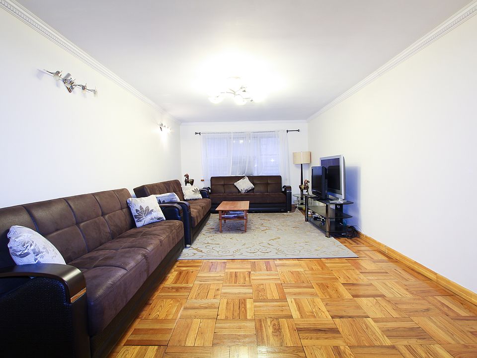 1st image of 2949 137th St #0