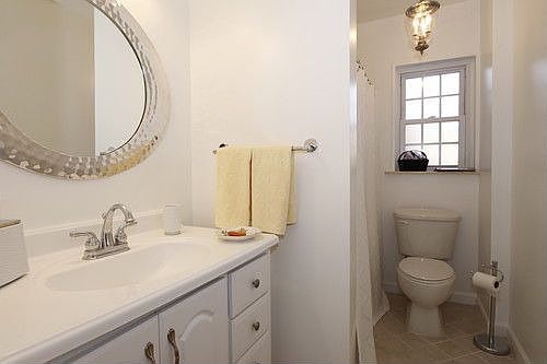 3rd image of 48B Lakeside Dr