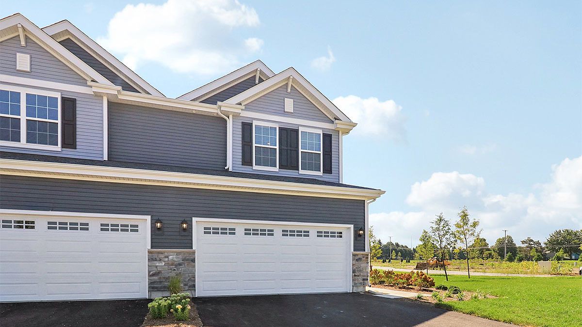 1740 Stable Ln