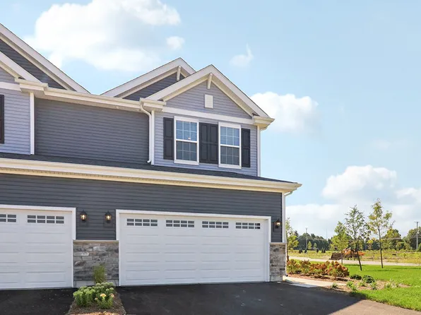 1740 Stable Ln, Aurora, IL 60503