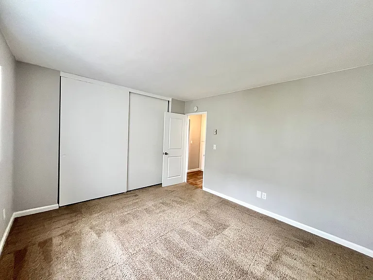 4763 33rd St — Photo 11