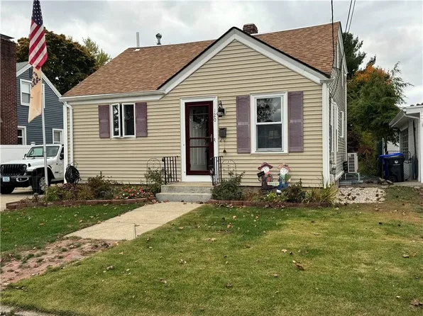 120 Maplecrest Dr, Pawtucket, RI 02861