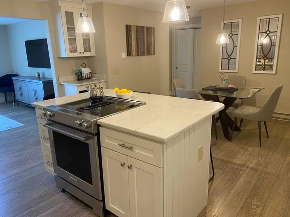 151 Providence Rd #15, Grafton, MA 01519