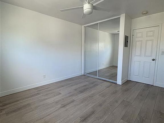 3rd image of 445 Rose Ave #455-04
