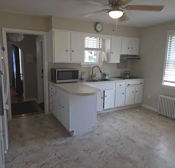 263 N Greenbush Rd — Photo 1