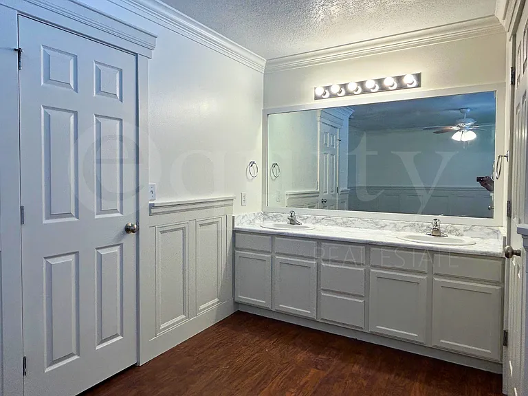 8045 N Plum Creek Dr #4 — Photo 20