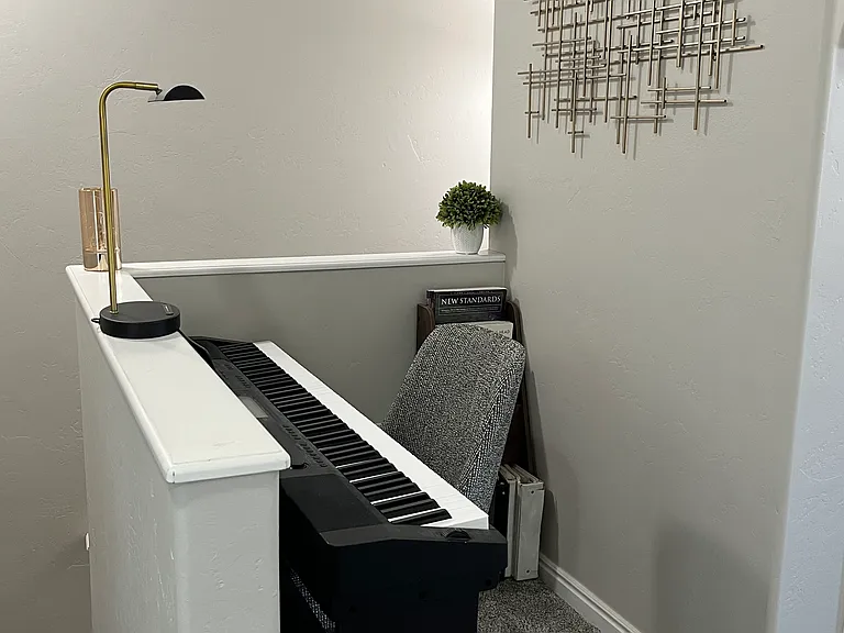 881 Berkeley Dr — Photo 28