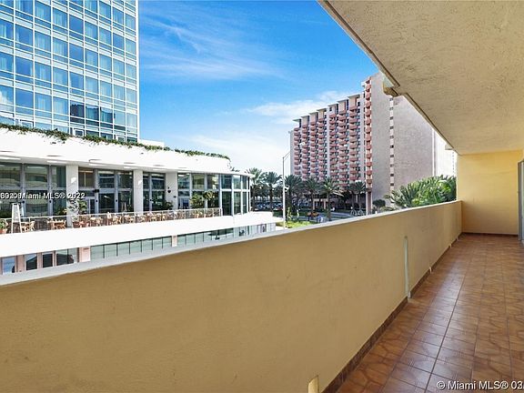2nd image of 2924 Collins Ave APT 202