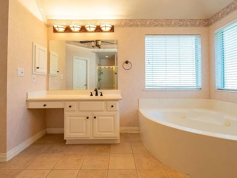 12502 Boxwood Way Ln — Photo 33