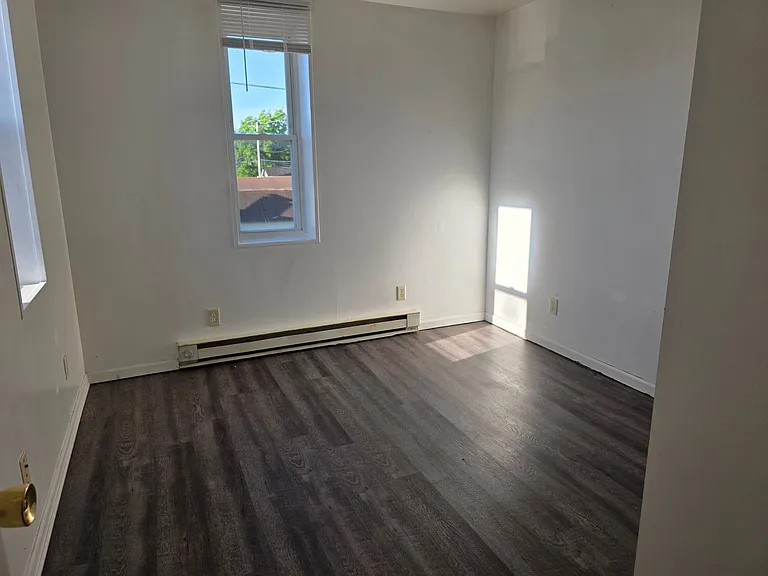 105 W Emeline St — Photo 19