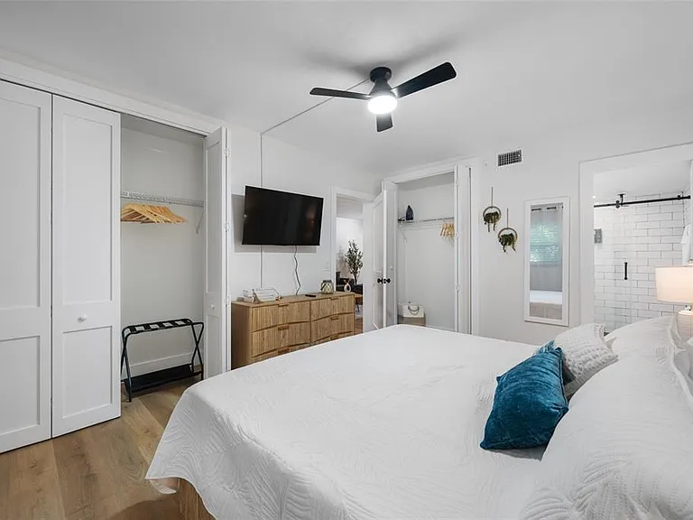 1433 S Belcher Rd #F9 — Photo 15
