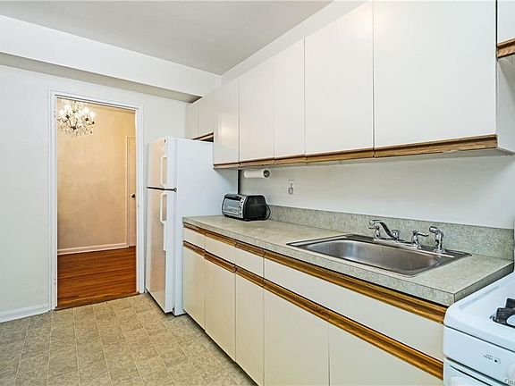 5th image of 5600 Netherland Ave #6E