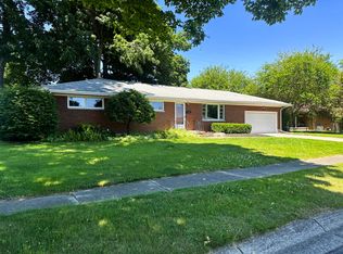 1734 Thomas Dr, Springfield, OH 45503