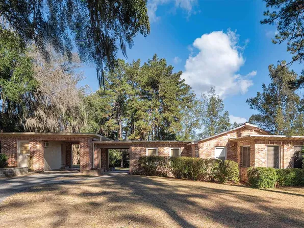 2818 Lakeshore Dr, Tallahassee, FL 32312