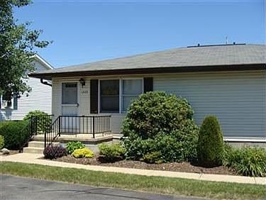 1st image of 1269 Somerset Dr