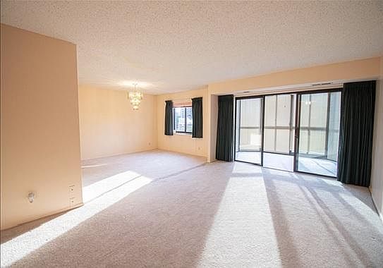 1st image of 1600 N Oak St APT 805