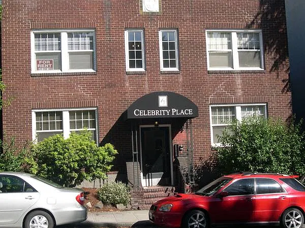 Studio, 590 sqft, $1,400 — Photo 2